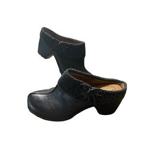 Naturalizer N5 Comfort Cognac Leather Mules Heels